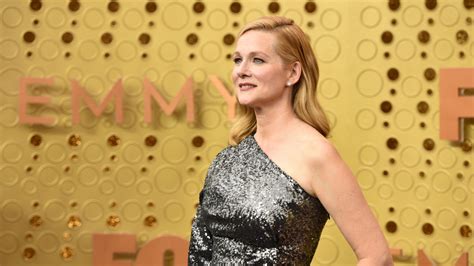 what you don t know about laura linney