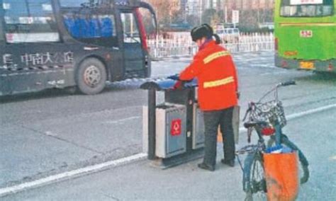 chinese property tycoon works as street cleaner six days a