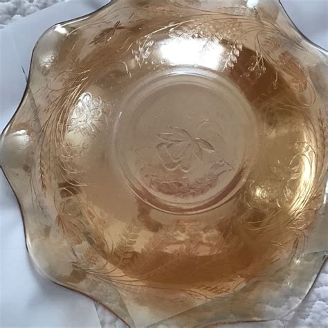 Help Identifying Carnival Glass Antiques Board