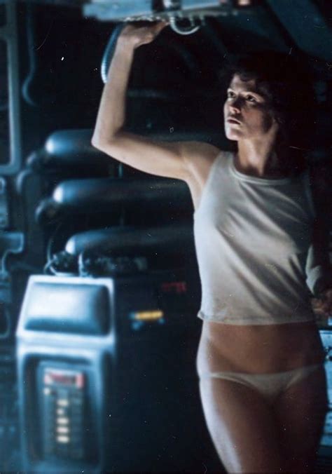 ripley sigourney weaver alien 1979 the best movies in 2019 aliens movie aliens 1986