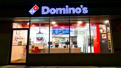 dominos pizza serves  resilient lockdown trading figures  sales
