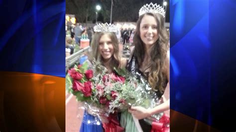 same sex couple lesbians crowned as homecoming queens at calabasas california high school
