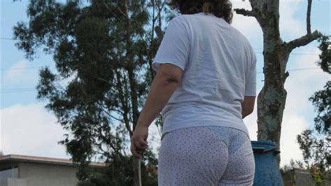 Spying Mom Butt Chubby Plumper Granny Mature Ass Booty Video 1