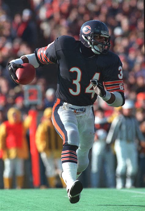 Walter Payton Book Alleges Drug Abuse Adultery The Washington Post