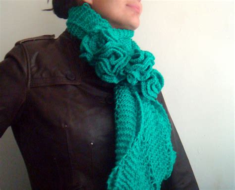 ravelry knitted infinity scarf pattern  faima othman