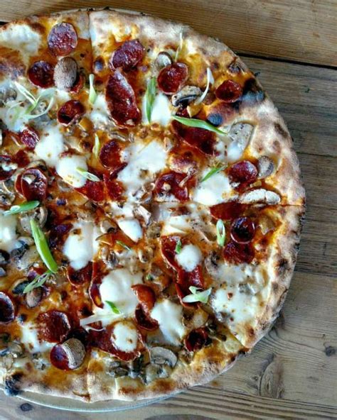 50 Best Pizza Places In Chicago Ranked Urbanmatter