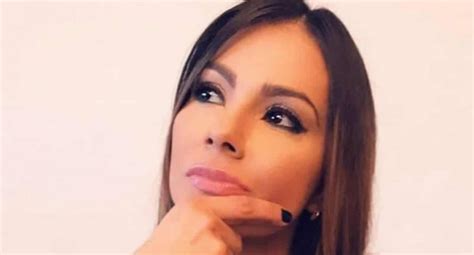 Hospitalizan A Esperanza Gómez Fans Preocupados Por Su Salud