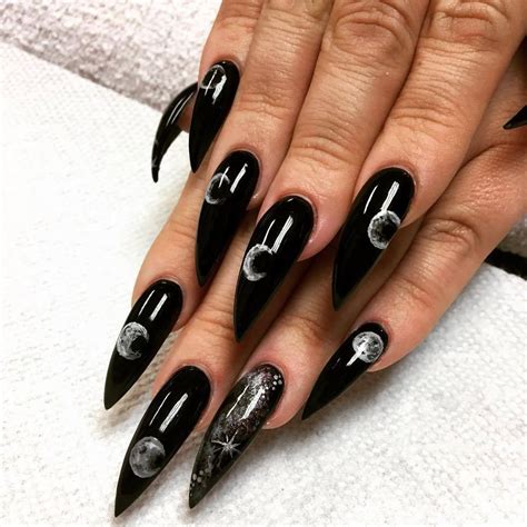 black stiletto nails designs   halloween black stiletto