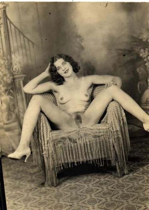 28 033033  In Gallery Vintage Risque Victorian Edwardian Erotica