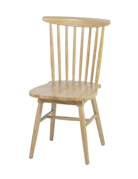 drewniane krzeslo debowe  naturalnym wybarwieniu
