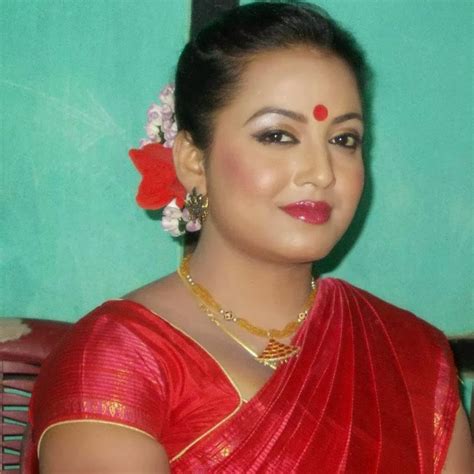 Indian Girls Photo Beautiful Assamese Girl In Traditional