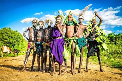「脱いだら家族になれた」写真家ヨシダナギがアフリカの裸族を撮り続ける理由 ヨシダナギ 写真展 アフリカの部族