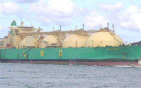 lng shipping rates top day oil tanker rates  rising