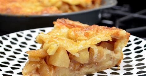 Lanie Buck Honey Crisp Apple Pie With Cream Cheese Crust Recipe
