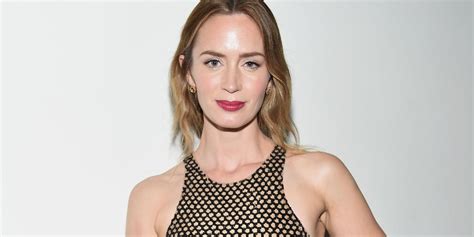 This Is Why You Can T Follow Emily Blunt On Social Media