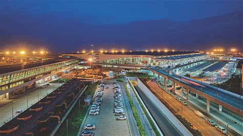 delhi airport installs passenger tracking system  terminal