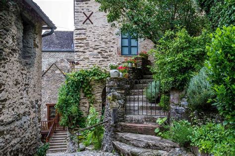 Les Plus Beaux Villages De France Belcastel Aveyron