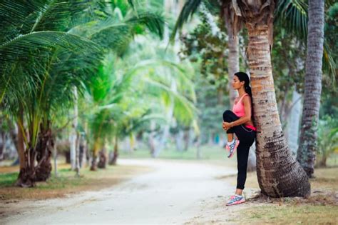 your guide to running when it s way too hot outside mindbodygreen