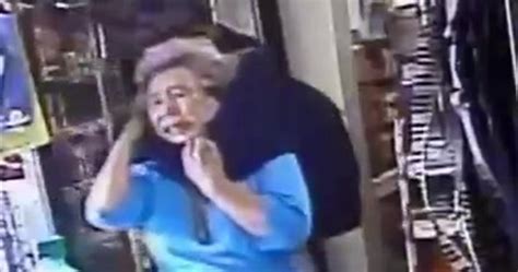 76 year old woman choked unconscious in ‘disgusting hawaii robbery