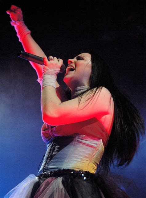 Evanescence Picture 9 Amy Lee Performing Live In Concert