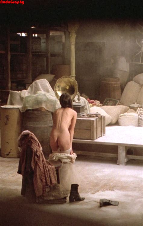 Nude Celebs In Hd Elizabeth Mcgovern Picture 2011 3 Original