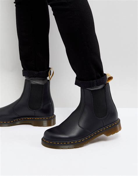 dr martens  chelsea boots  black smooth asos chelsea boots outfit black chelsea boots