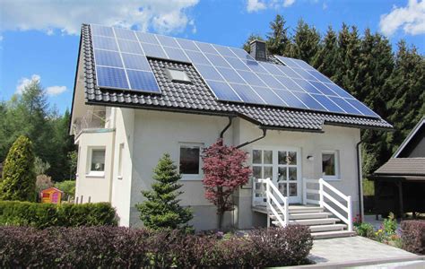powering  house  solar panels gearscoot