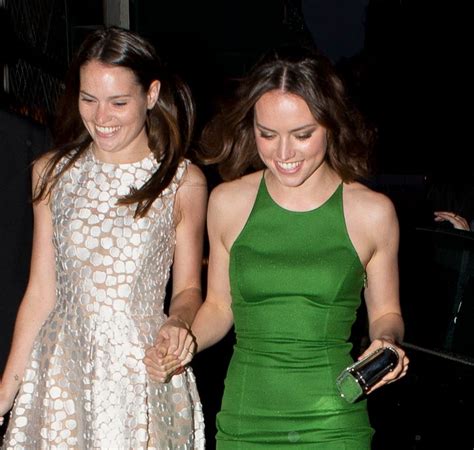 Whoa Daisy Ridley S Sister Is A Model Who Looks Just Like Her Huffpost