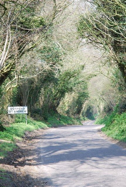 sands lane  donhead st andrew  toby cc  sa geograph