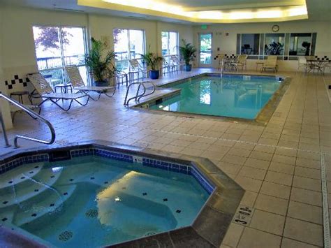 renton hotels   pool    prices tripadvisor