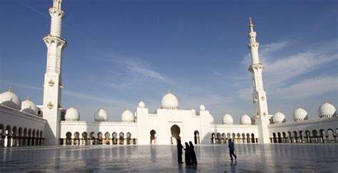 ‘what i ll miss about islam a dubai expat s view