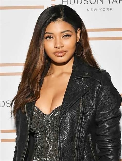 danielle herrington nude and topless pics for sports