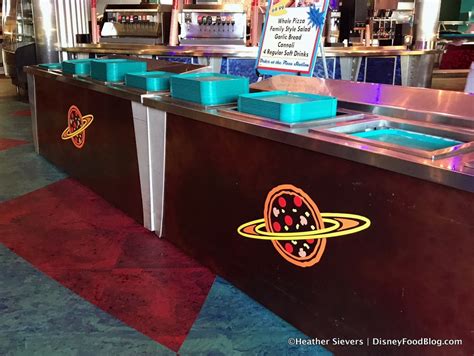 review alien pizza planet for disneyland s pixar fest