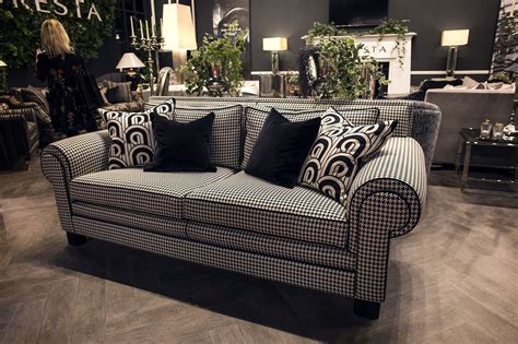 shopping smart modern sofas  black white   blend