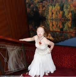 down syndrome model madeline stuart to return to new york fashion week daily mail online