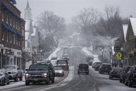 snow maine expected   winter weather  week