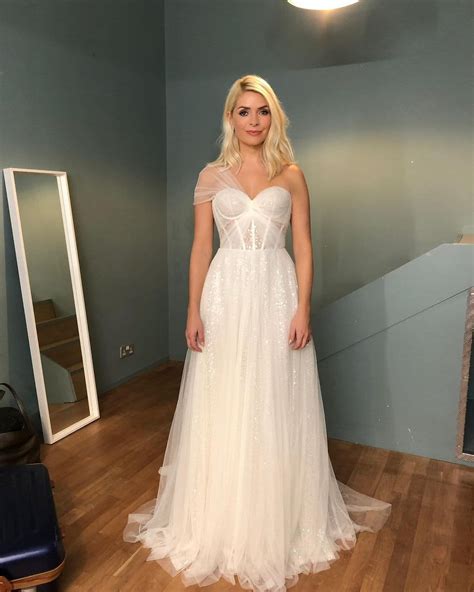Holly Willoughby Stuns Fans With Rare Wedding Dress Photo Hello