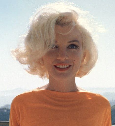 how marilyn got her oomph marilyn the passion and the paradox by lois