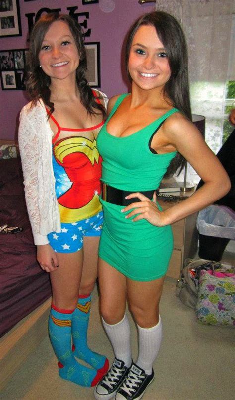 Wonder Woman And Green Dress Porn Photo Eporner