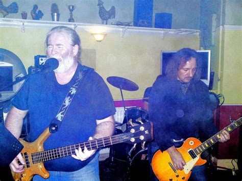 it all started at the mighty wonderfuls farewell gig at the crooked billet stevenage on 21st