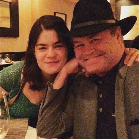 emily claire dolenz   micky dolenzs daughter dicy trends