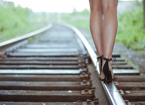 russian woman decapitated by train during sex on tracks