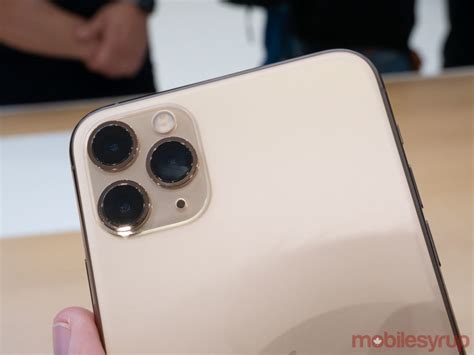 Iphone 11 Pro And 11 Pro Max Hands On Apple S Triple Camera Comeback