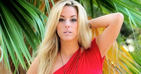 hot babes xo gisele hot in red dress pictures