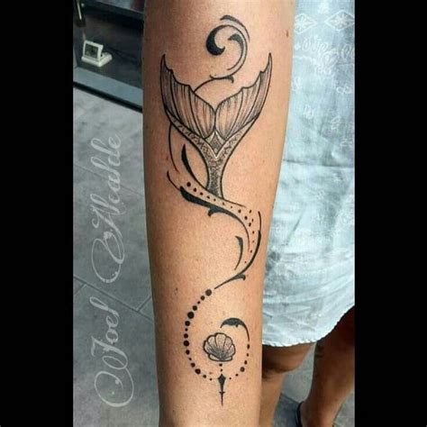 Pin By Karine Braga On Tatuagens Mermaid Tattoos Mermaid Tail Tattoo