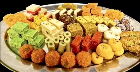 delicious pick  diwali sweets hamper elite handicrafts