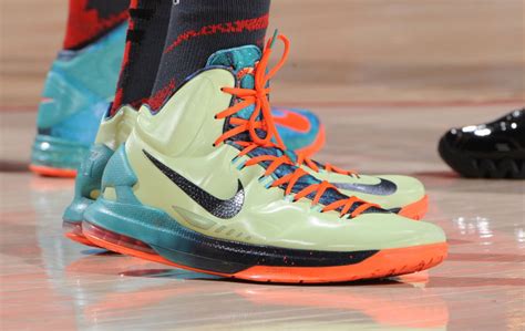 Kevin Durant Rocks His All Star Kd V S Nice Dunk From Cp3