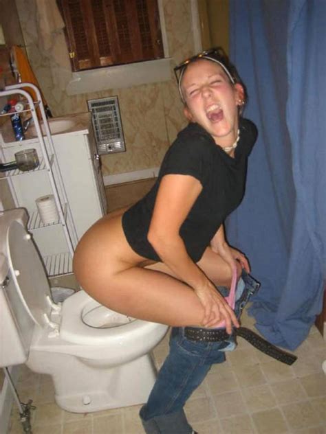 dead drunk teens caughty pissing pichunter