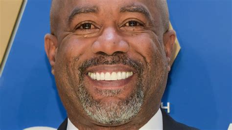 The Real Meaning Behind Darius Rucker S Beers And Sunshine