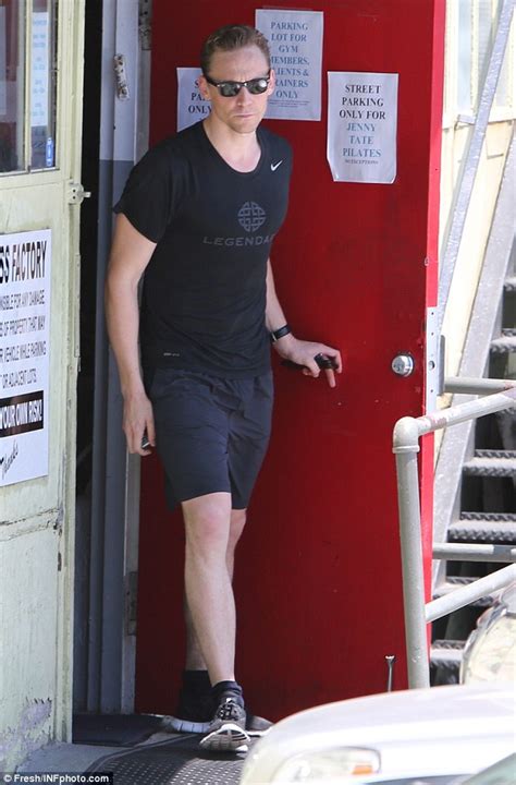 tom hiddleston works on his fitness after at west
